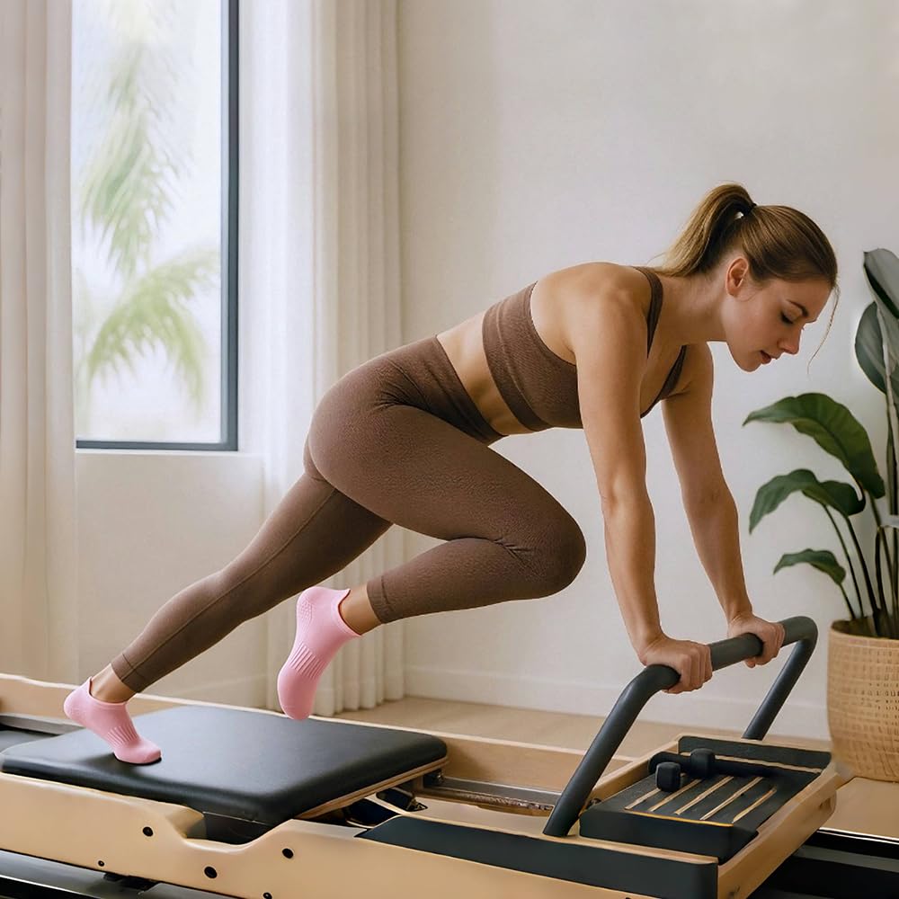 kepiibi 5 Pairs Pilates Socks with Grips for Women Non Slip Grip Yoga Crew Socks for Barre Hospital Barefoot Workout Dance Ballet